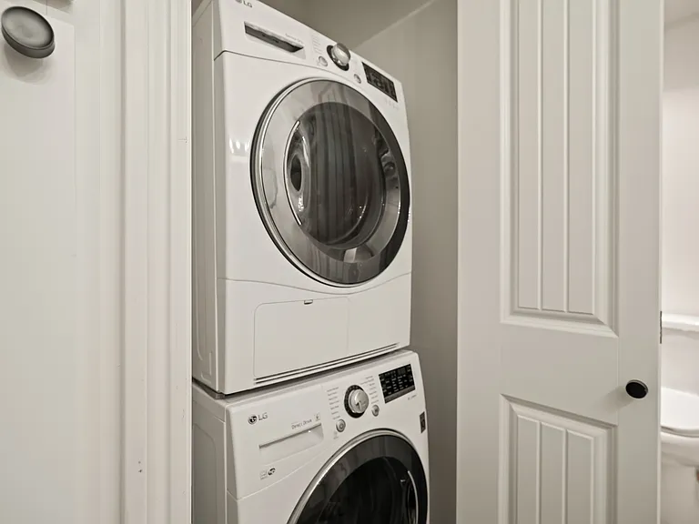 850 Park Ave #13A — Photo 9