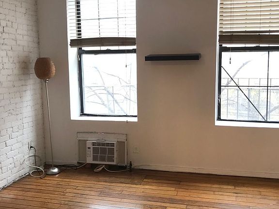 3rd image of 313 E 60th St APT 2A
