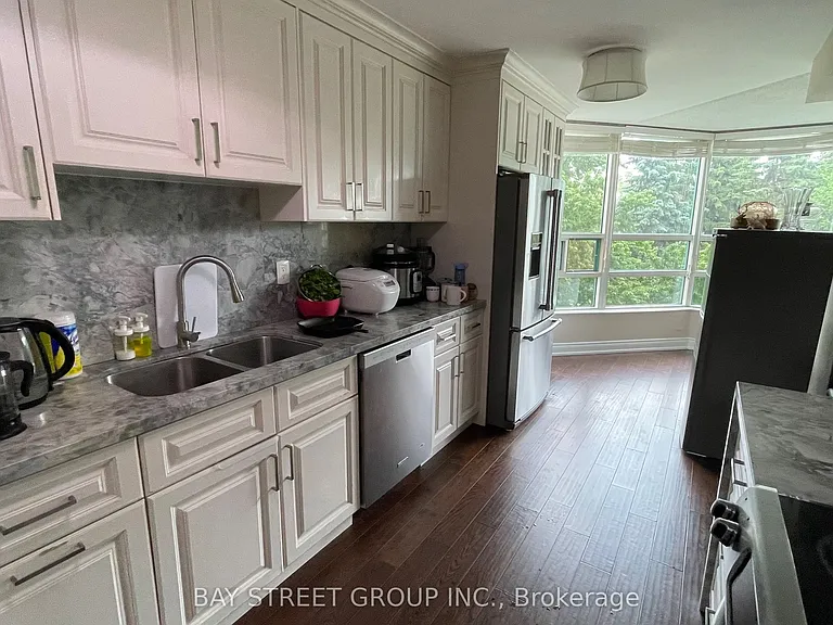 7905 Bayview Ave #423 — Photo 11
