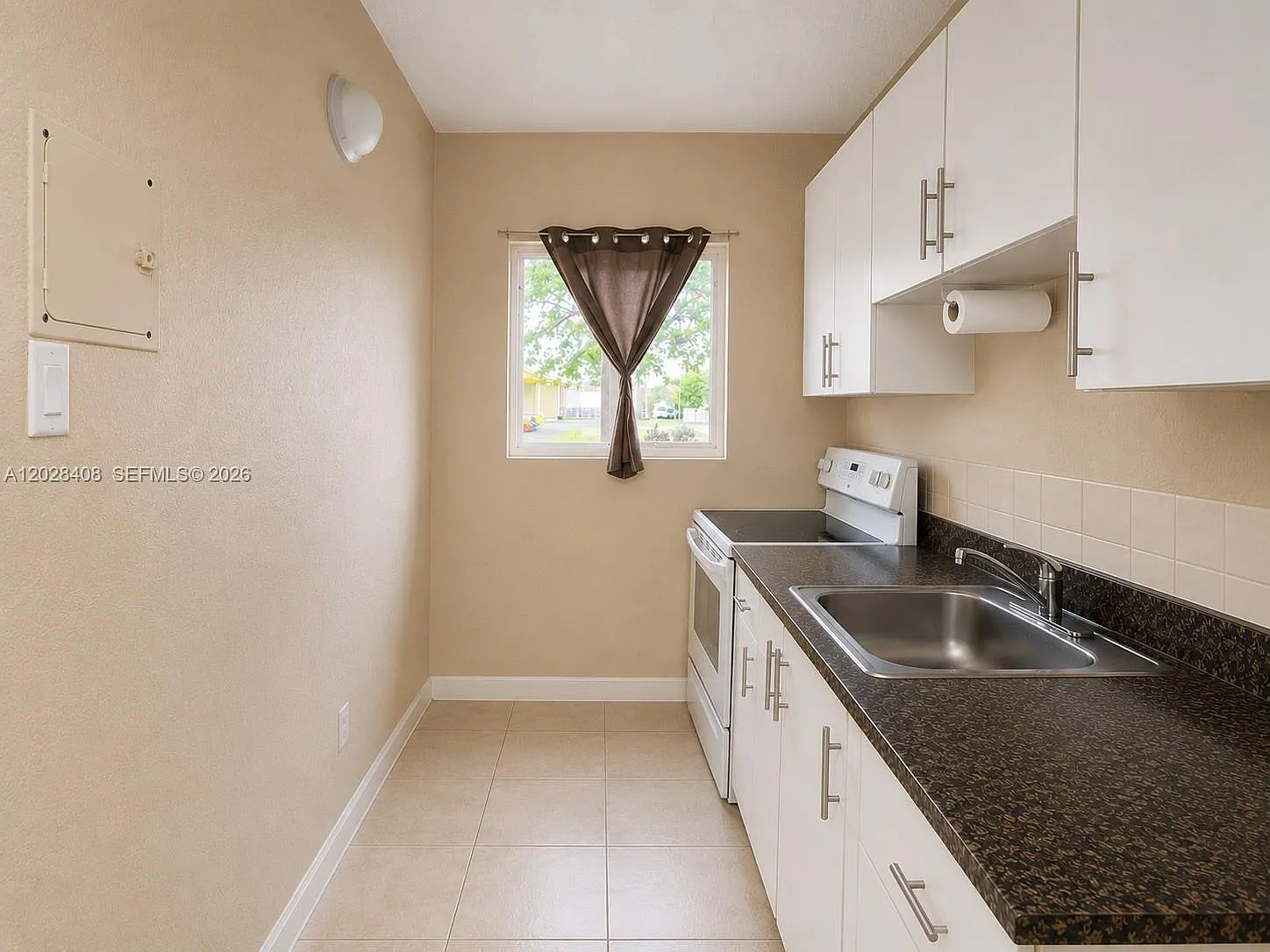 Lincoln Park Add To Homes — Photo 3