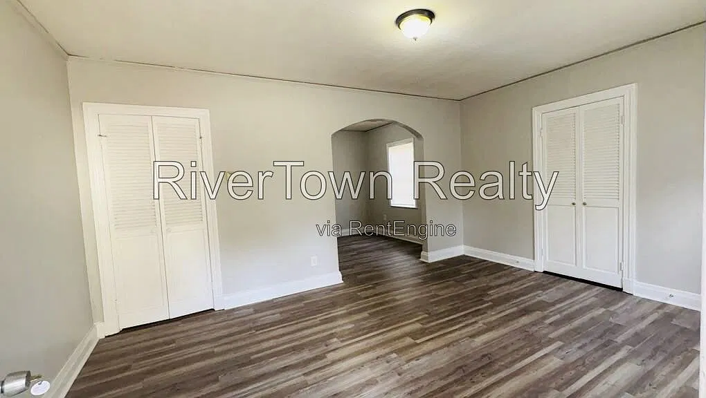 3 bed, 1.0 bath, 1261 sqft, $995 — Photo 3