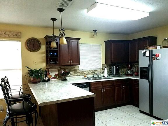 3rd image of 4205 Paintbrush Dr