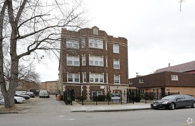 2nd image of 7853 S Coles Ave APT 2S