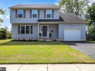 367 Jencohallo Ave, Hamilton, NJ 08619