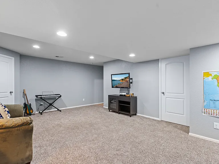 1552 Edenbridge Dr — Photo 26