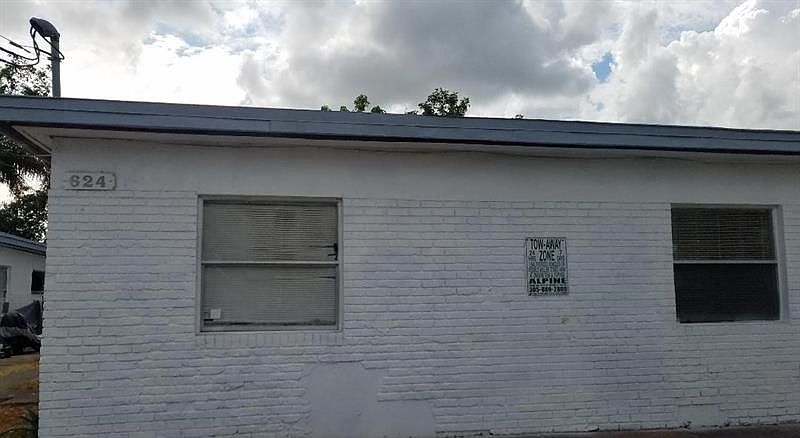 1st image of 624 NW 14th Ave