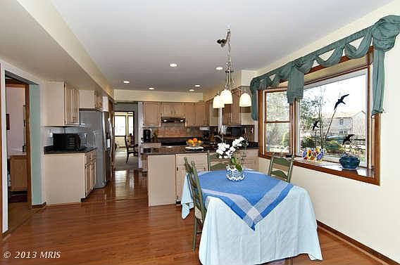 3rd image of 7810 Halehaven Ct