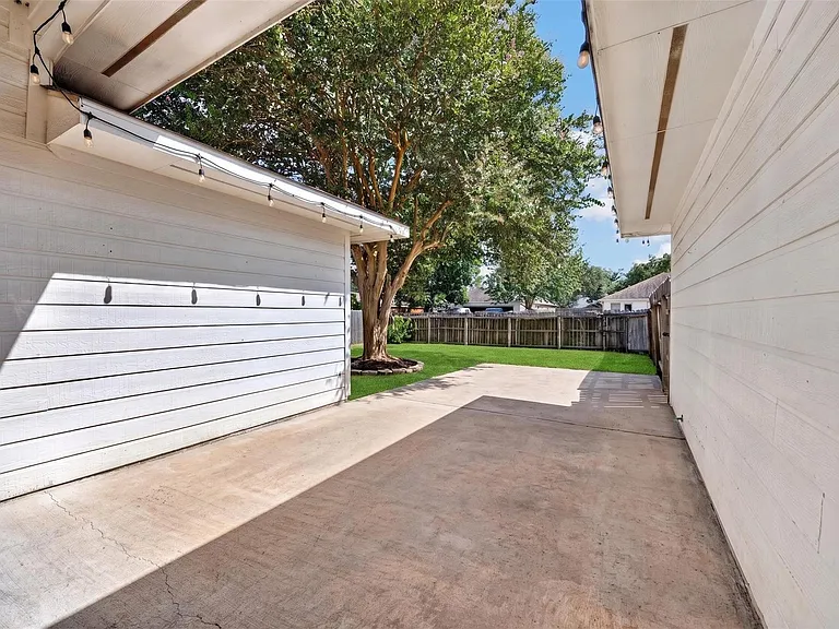 15307 Flemington Ave — Photo 34