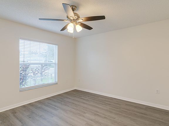 3rd image of 4004 Grand Meadows Blvd