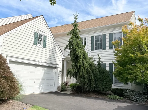 120 Whitepine Ct, Paramus, NJ 07652