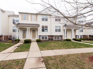 420 Terra Springs Cir, Volo, IL 60020