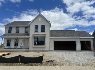 3805 White Oak WAY, Waukesha, WI 53188