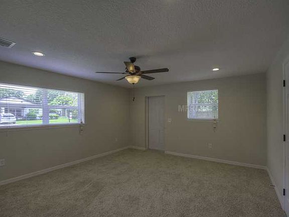 5th image of 702 N Lincoln Ave