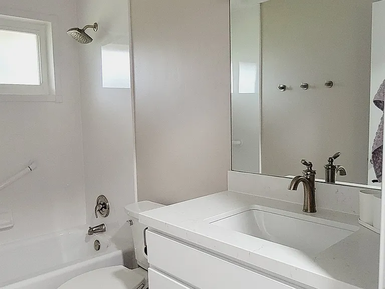 11148 S 2700 W — Photo 14