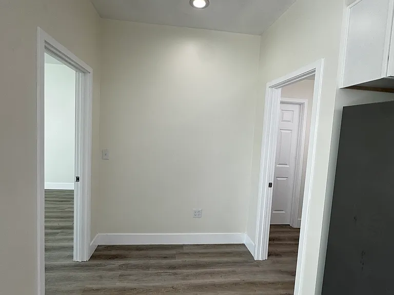 1821 E 17th St #101 — Photo 6