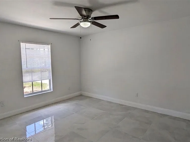 533 Embracer St NW — Photo 6