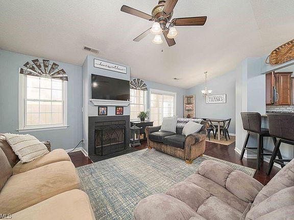 4th image of 1841 Camden Forest Dr