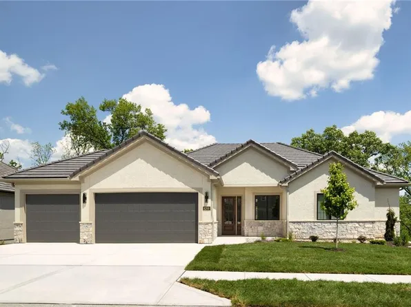 8200 Westlake Dr, Parkville, MO 64152