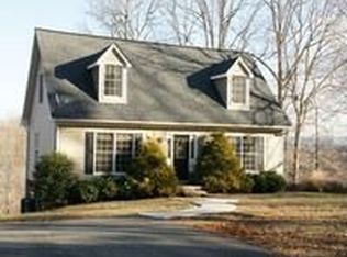 600 Forest Lawn Dr, Moneta, VA 24121