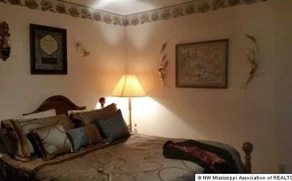 4th image of 8282 Hackberry Dr