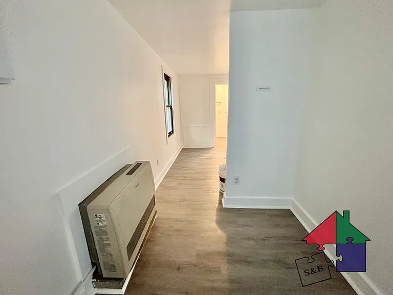 216 Pine St #3C — Photo 5