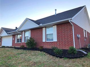 176 Hunter Allen Dr, Springdale, AR 72764