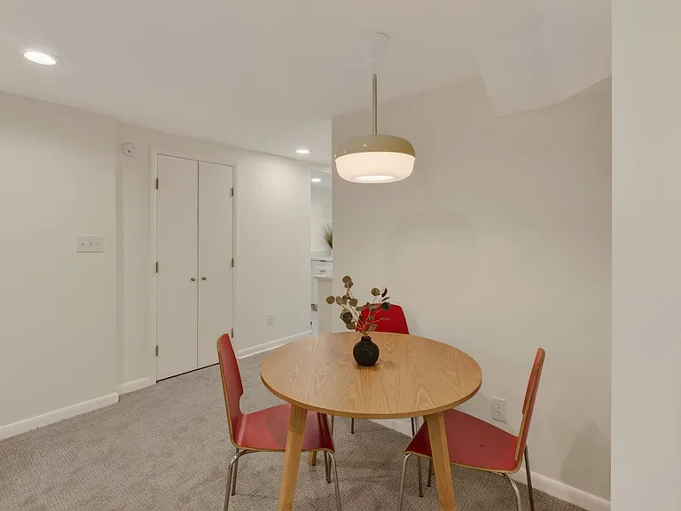 1408 Baker St #B — Photo 8