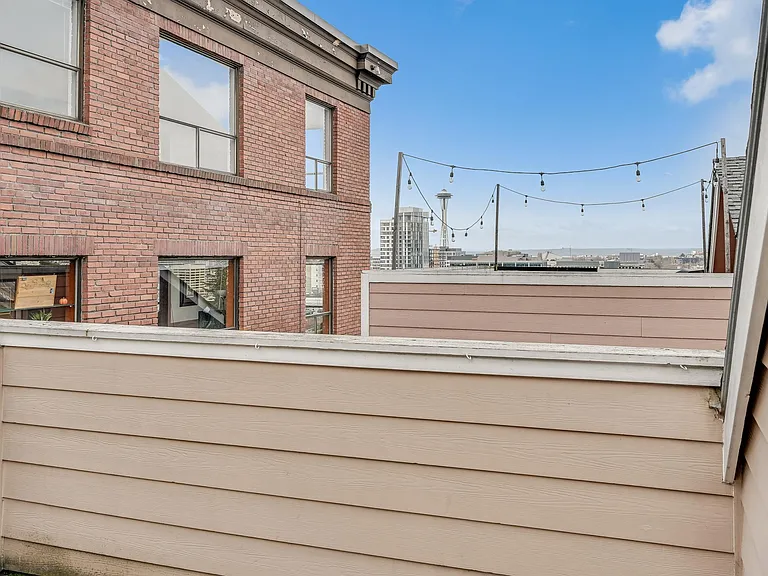 610 Melrose Ave E #C — Photo 17