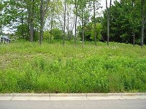 1st image of 423 Country Knoll Dr