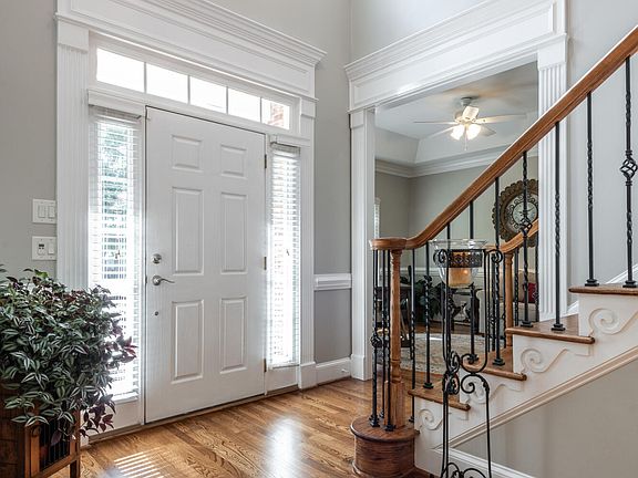4th image of 1146 Oak Hill Drive