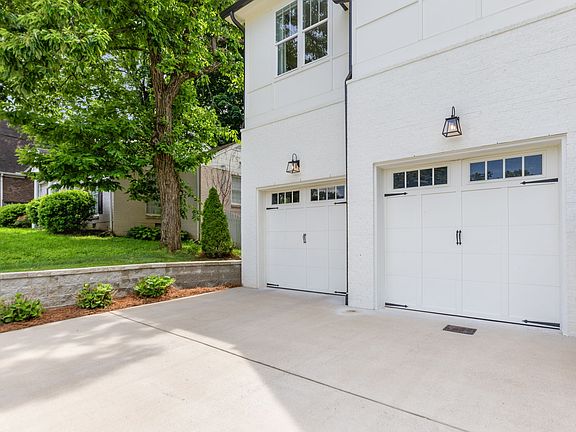 3rd image of 3650 Mayflower Pl