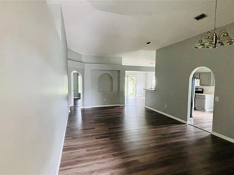 15937 Wilkinson Dr — Photo 6