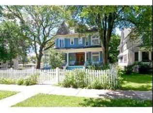 806 N Ridgeland Ave, Oak Park, IL