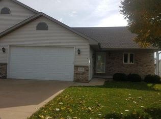 705 Kramer Ln #705, Kimberly, WI 54136