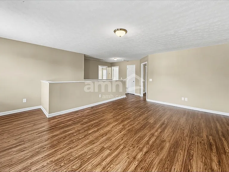 103 Porter Ct — Photo 9