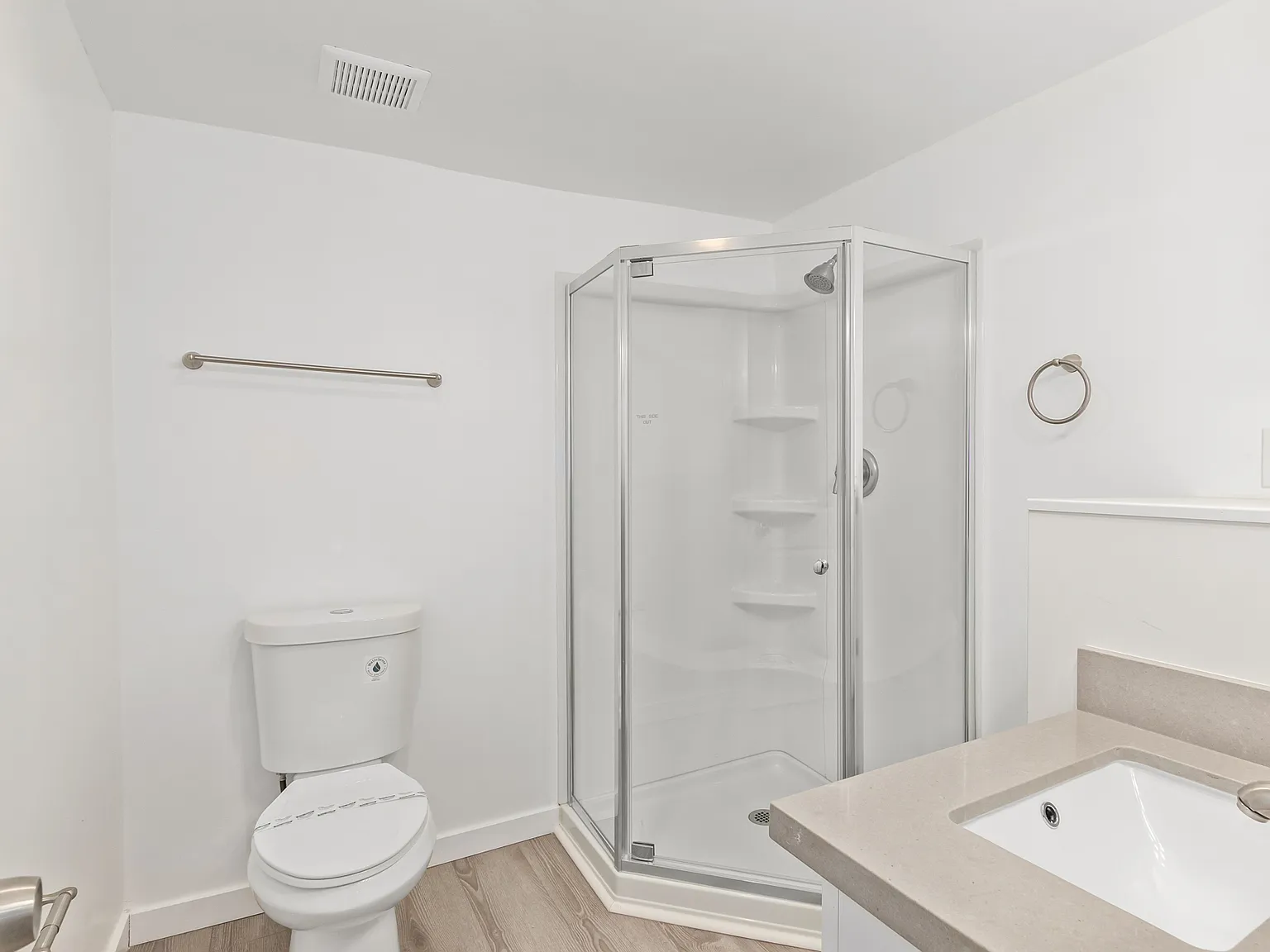 Studio, 250 sqft, $995 — Photo 3