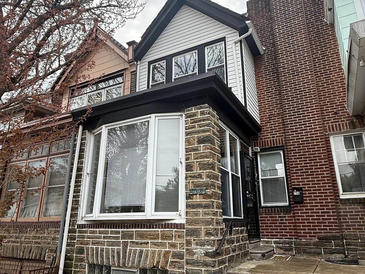 3 bed, 1.5 bath, 1400 sqft, $1,800 — Photo 2