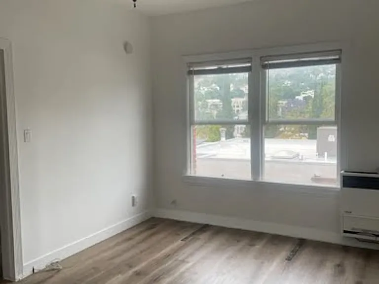 Alexandria Apartments LLC — Photo 42