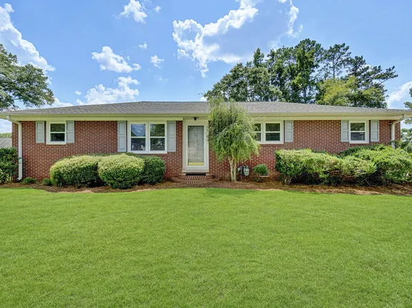 109 Hitt St, Greenwood, SC 29649