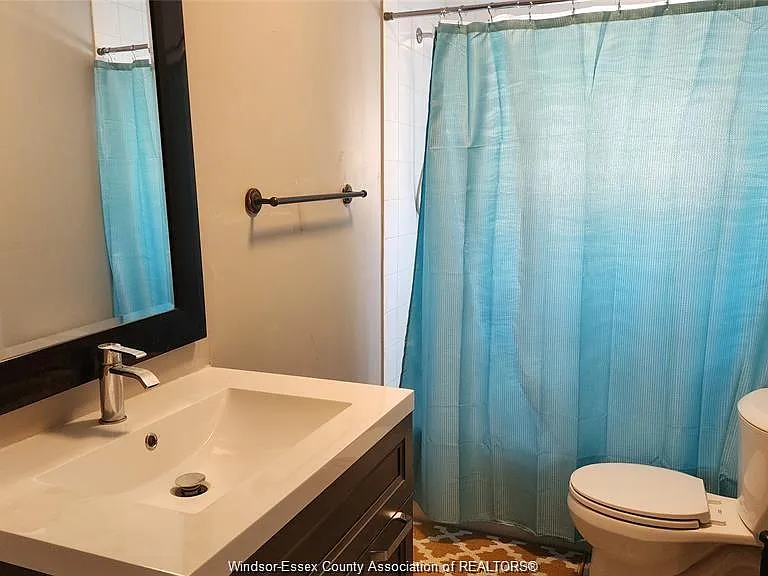 701 Marentette Ave #A — Photo 7