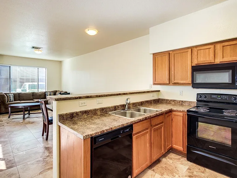 1251 E Weimer Cir #43 — Photo 17