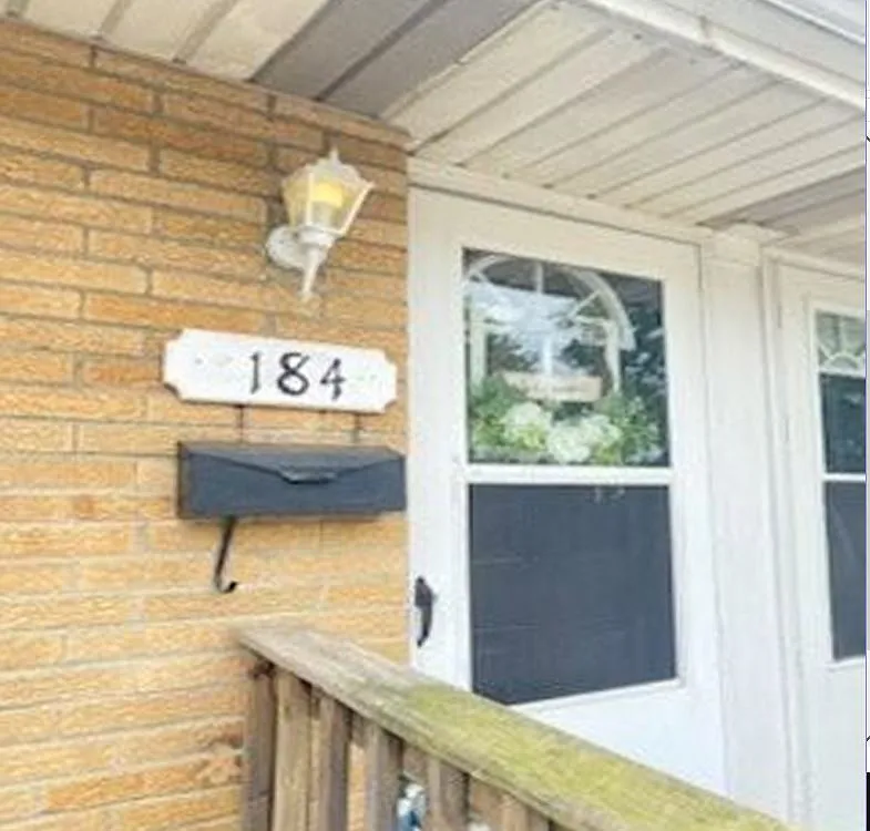 2 bed, 806 sqft, $995 — Photo 3