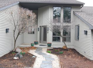 116 Clubhouse Dr, Bernville, PA 19506