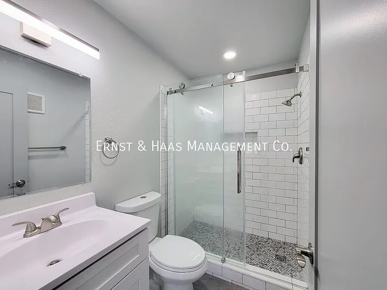 1758 E 2nd St #101 — Photo 21