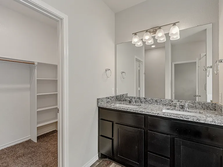 1052 Toledo Bend Dr — Photo 11