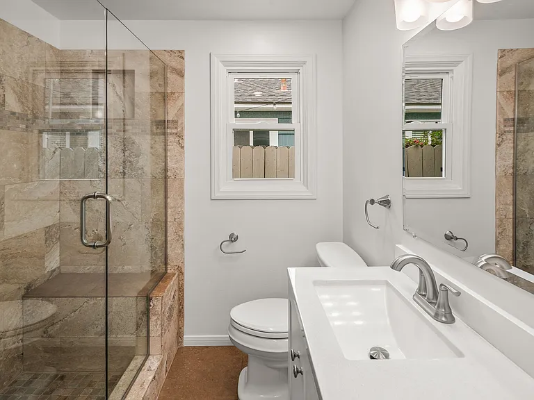 3925 Hawk St — Photo 23