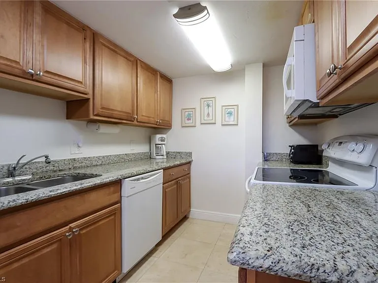 11 Bluebill Ave #103 — Photo 8