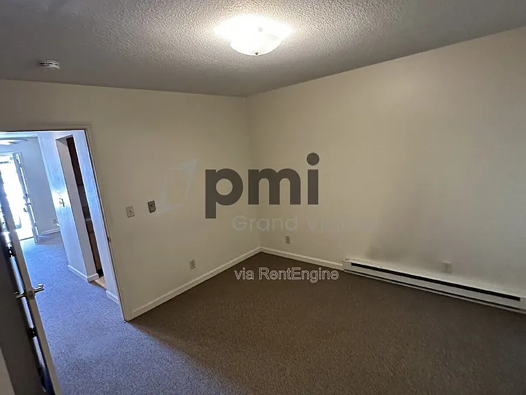 1308 Arthur Ave #8 — Photo 11