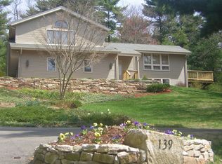 139 North St, Norfolk, MA 02056