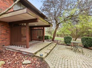 21501 W Thirteen Mile Rd, Beverly Hills, MI 48025